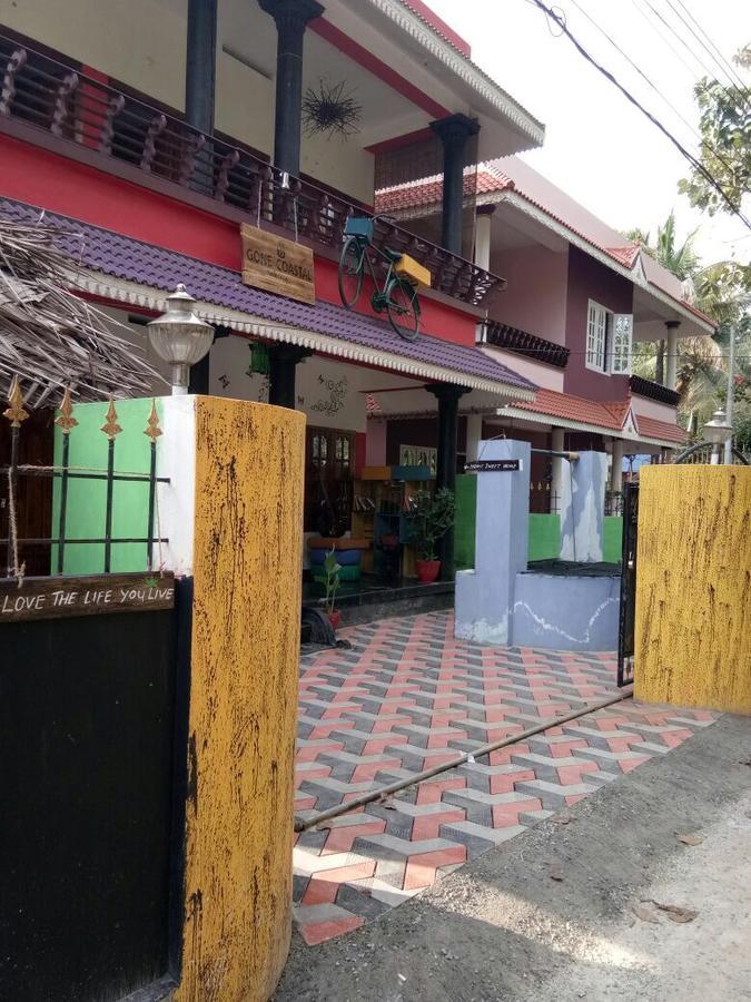 Gone Coastal Homestay Варкала Экстерьер фото